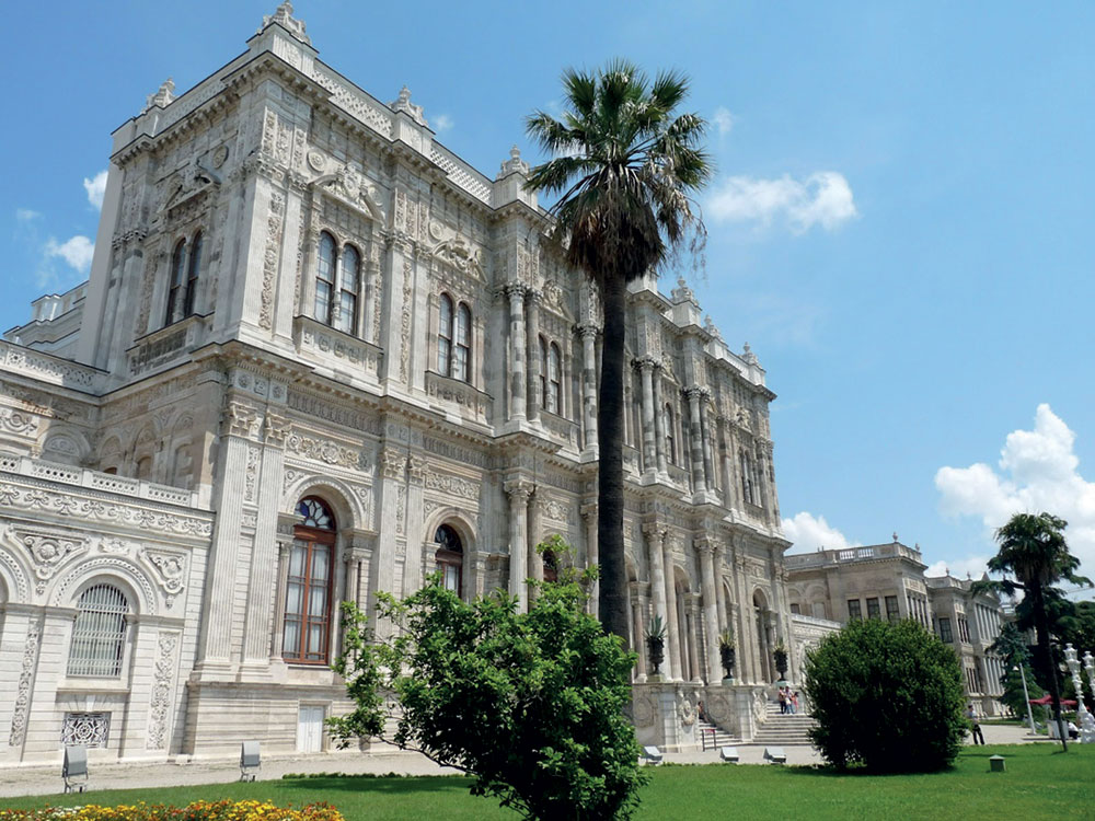 Dolmabahce-palace.jpg