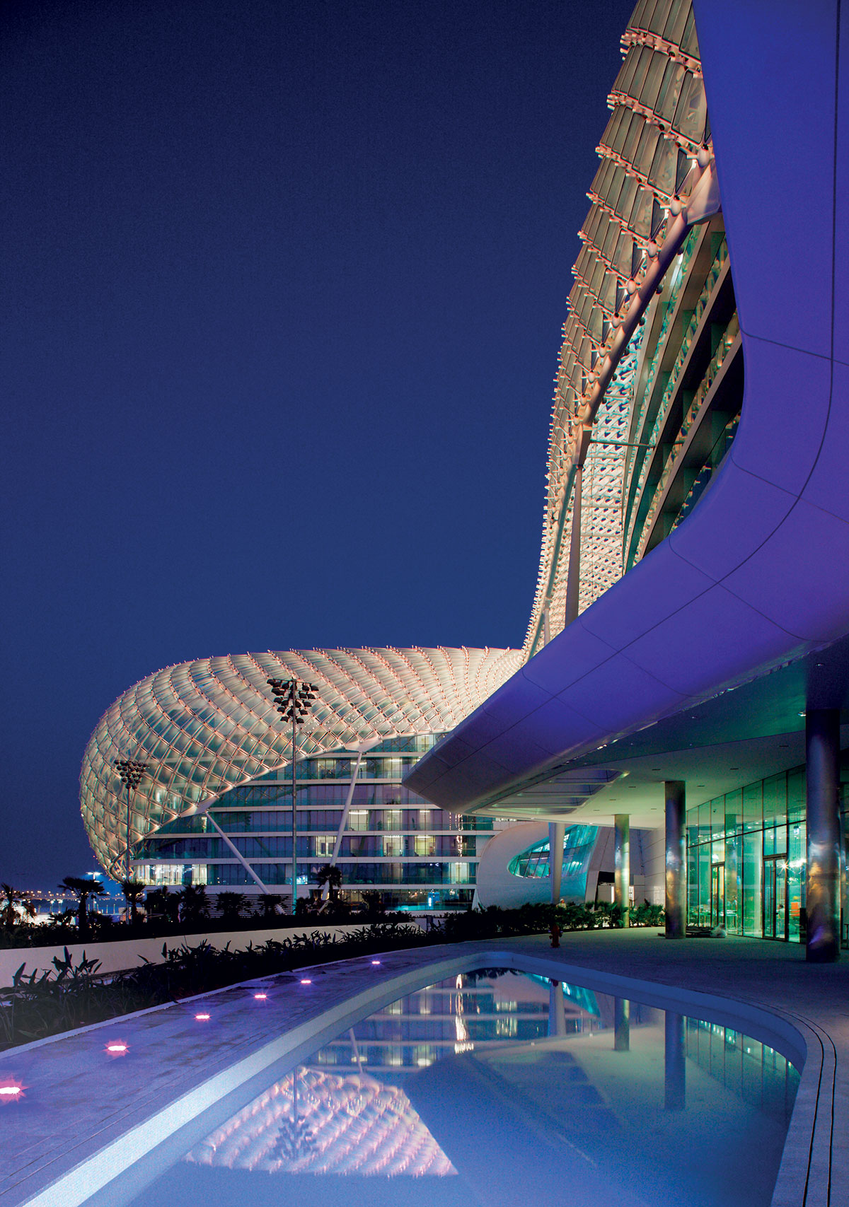 Marina-Hotel_F1_abuDhabi.jpg